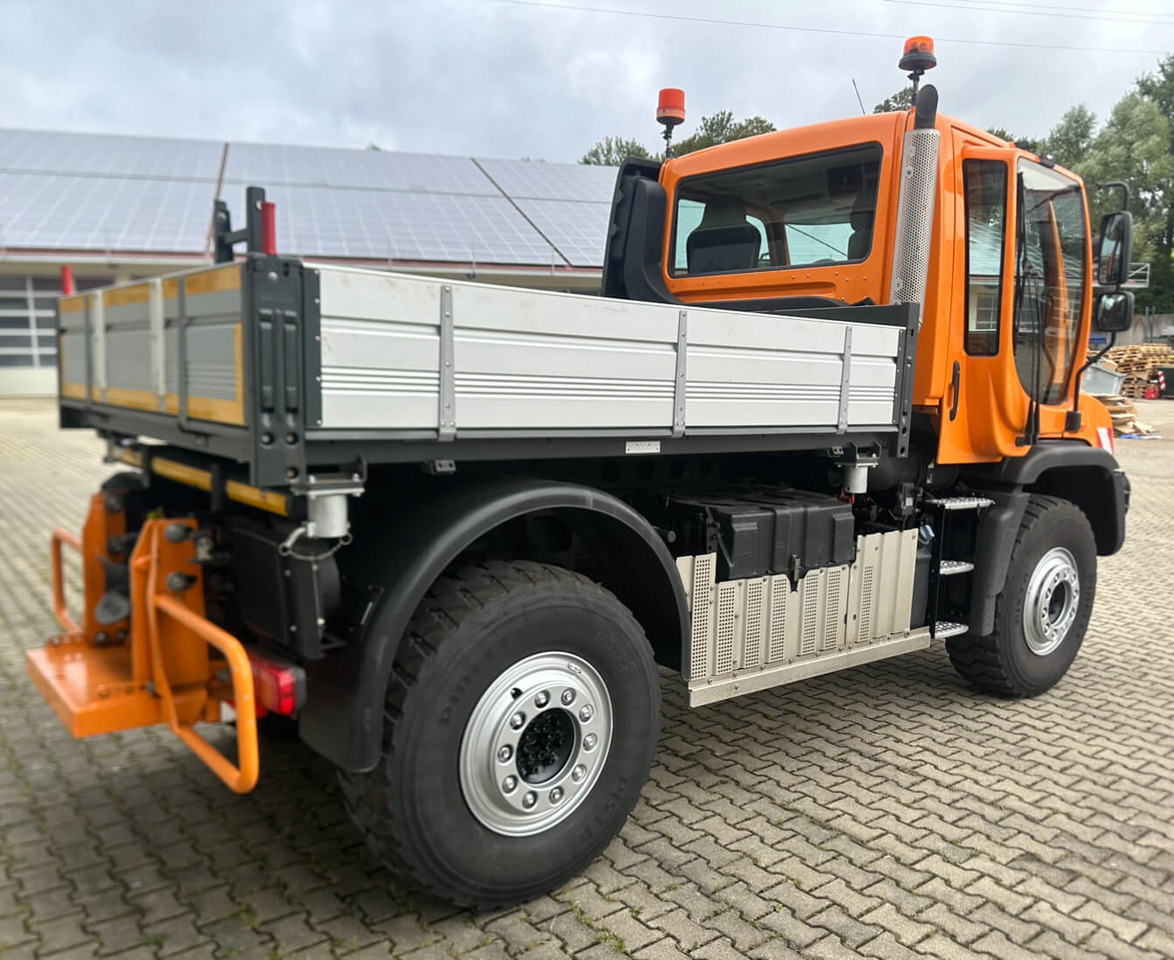 Unimog 530 - U530 405 44301 Mercedes Benz 405 - Komunālā/ Specializētā tehnika: foto 5 Unimog 530 - U530 405 44301 Mercedes Benz 405 - Komunālā/ Specializētā tehnika: foto 5