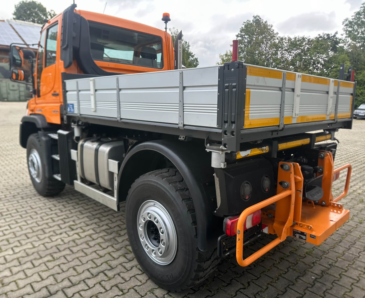 Unimog 530 - U530 405 44301 Mercedes Benz 405 - Komunālā/ Specializētā tehnika: foto 3 Unimog 530 - U530 405 44301 Mercedes Benz 405 - Komunālā/ Specializētā tehnika: foto 3