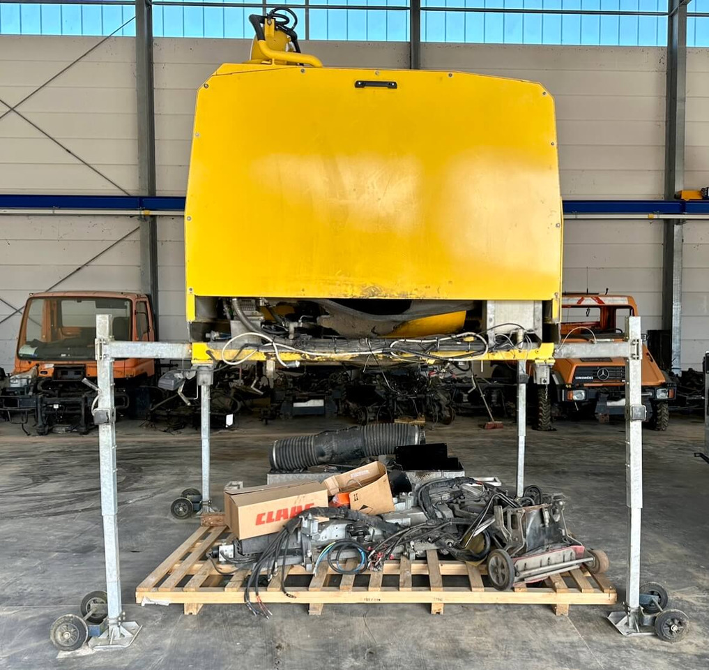 Unimog Aufbaukehrmaschine Trilety SK-370 - Ielu tīrīšanas mašīna: foto 2 Unimog Aufbaukehrmaschine Trilety SK-370 - Ielu tīrīšanas mašīna: foto 2