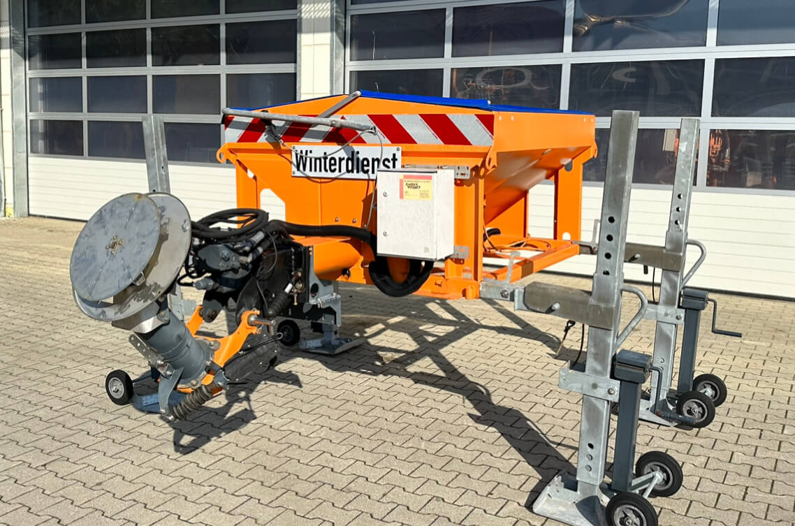 Unimog Salzstreuer KüpperWeisser IMSSN J15012 H - Sāls un smilts kaisītājs: foto 1 Unimog Salzstreuer KüpperWeisser IMSSN J15012 H - Sāls un smilts kaisītājs: foto 1