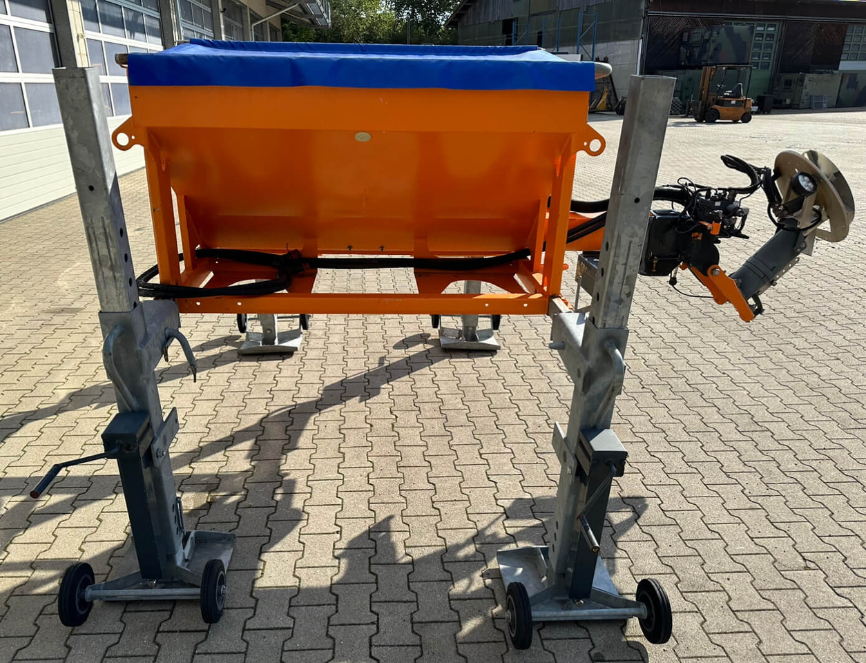 Unimog Salzstreuer KüpperWeisser IMSSN J15012 H - Sāls un smilts kaisītājs: foto 4 Unimog Salzstreuer KüpperWeisser IMSSN J15012 H - Sāls un smilts kaisītājs: foto 4