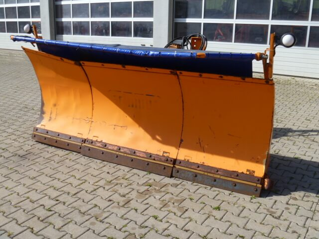 Unimog Schneepflug - Schneeschild Schmidt M30.3 - Sniega arkls: foto 2 Unimog Schneepflug - Schneeschild Schmidt M30.3 - Sniega arkls: foto 2