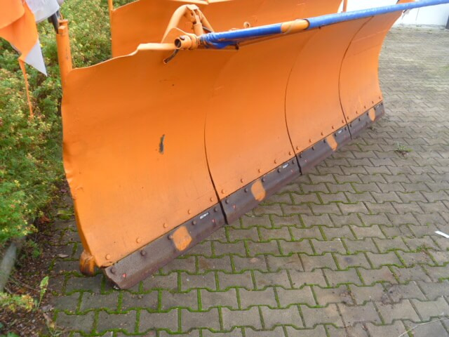 Unimog Schneepflug - Schneeschild Schmidt MF5.3 - Sniega arkls: foto 2 Unimog Schneepflug - Schneeschild Schmidt MF5.3 - Sniega arkls: foto 2