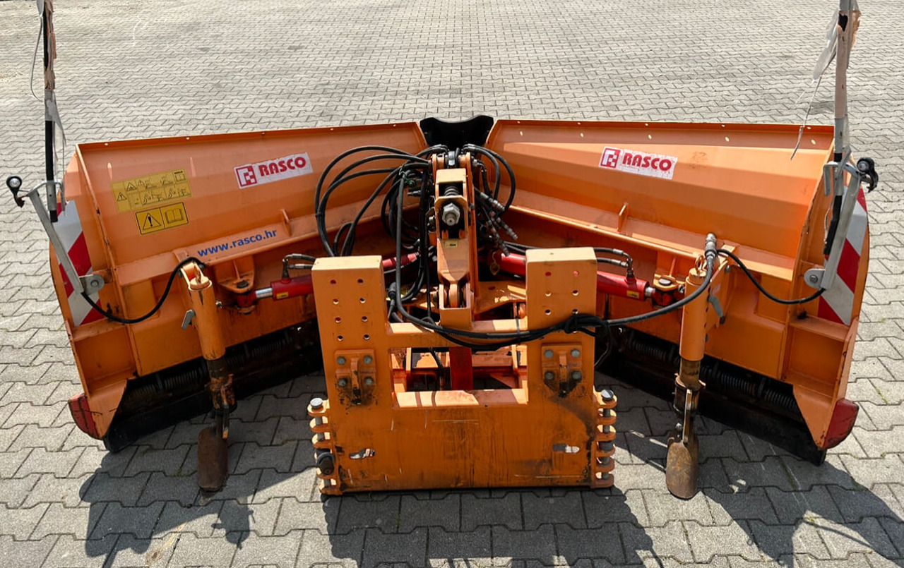 Unimog Schneepflug - Vario Rasco VERTUS 3.2 GB2X3 - Sniega arkls: foto 5 Unimog Schneepflug - Vario Rasco VERTUS 3.2 GB2X3 - Sniega arkls: foto 5