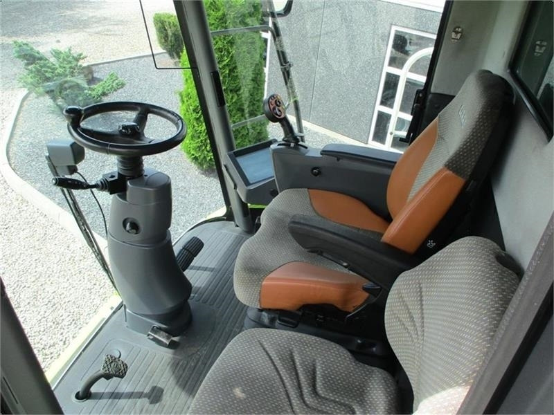 Claas LEXION 570 Klargjort maskine med kun 2066timer og - Labības kombains: foto 4 Claas LEXION 570 Klargjort maskine med kun 2066timer og - Labības kombains: foto 4