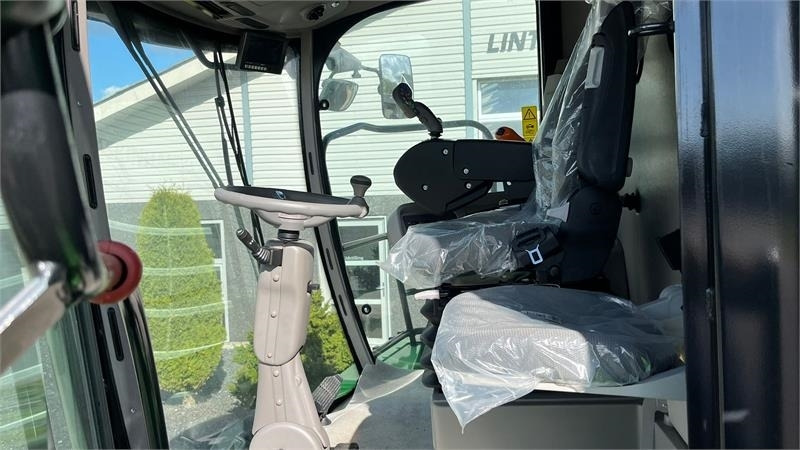 Deutz-fahr C7206 With 24feed - 7.2m header. New and unused Co - Labības kombains: foto 2 Deutz-fahr C7206 With 24feed - 7.2m header. New and unused Co - Labības kombains: foto 2