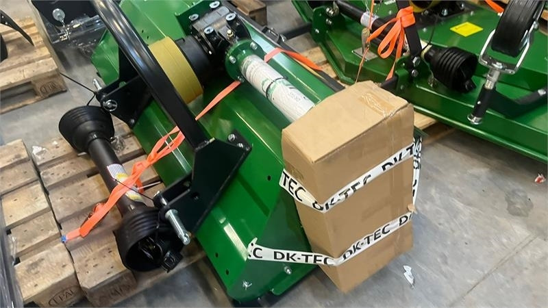 Dk-Tec EFGC175D Slagleklipper med fast tårn og oplukkelig - Pļāvējs: foto 2 Dk-Tec EFGC175D Slagleklipper med fast tårn og oplukkelig - Pļāvējs: foto 2