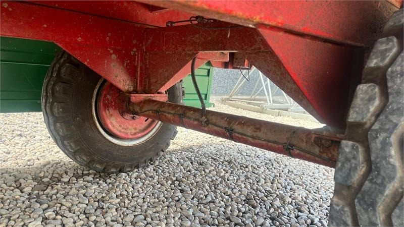 Dk-Tec Tipvogn Med bremser - Lauksaimniecības piekabe-pašizgāzējs: foto 4 Dk-Tec Tipvogn Med bremser - Lauksaimniecības piekabe-pašizgāzējs: foto 4