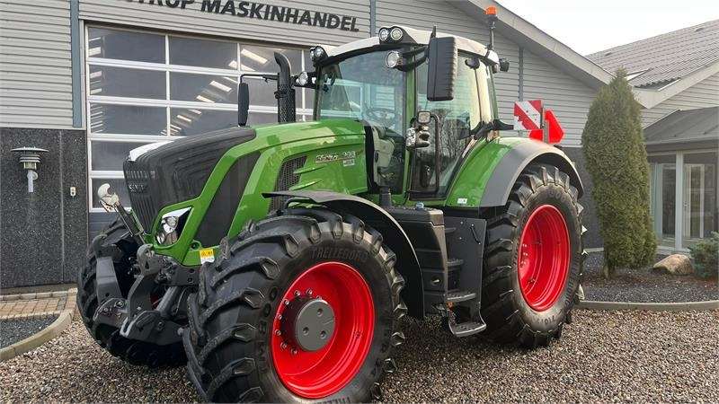 Fendt 933 Vario Profi Plus S4 med frontlift - Traktors: foto 2 Fendt 933 Vario Profi Plus S4 med frontlift - Traktors: foto 2