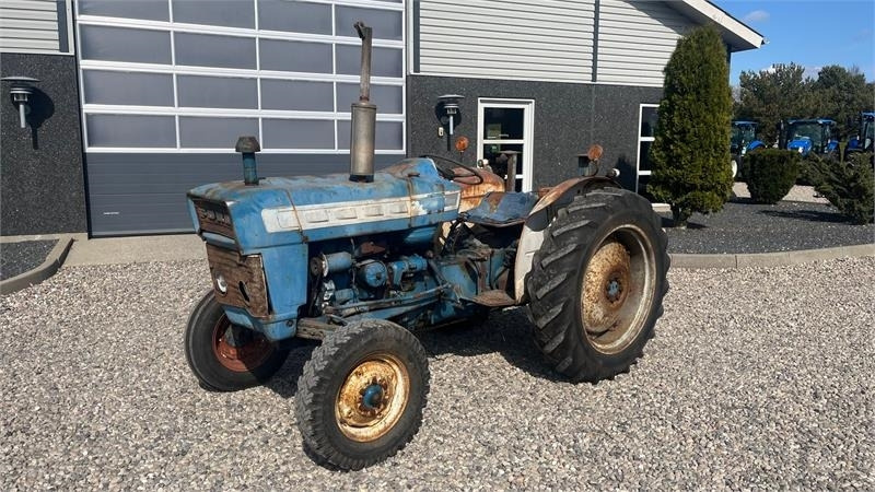 Ford 3000  - Traktors: foto 2 Ford 3000  - Traktors: foto 2