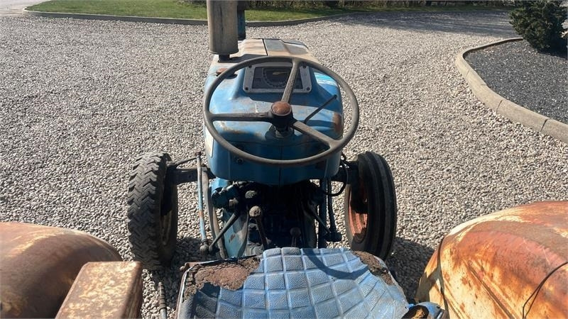 Ford 3000  - Traktors: foto 5 Ford 3000  - Traktors: foto 5