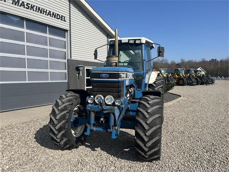Traktors Ford TW 15 F II med HEVA opklappelig frontlift: foto 9