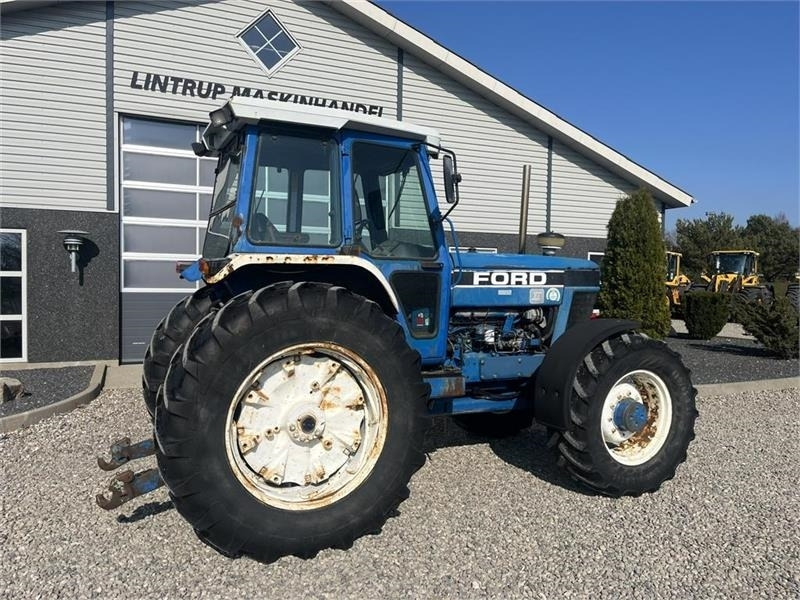 Traktors Ford TW 15 F II med HEVA opklappelig frontlift: foto 12