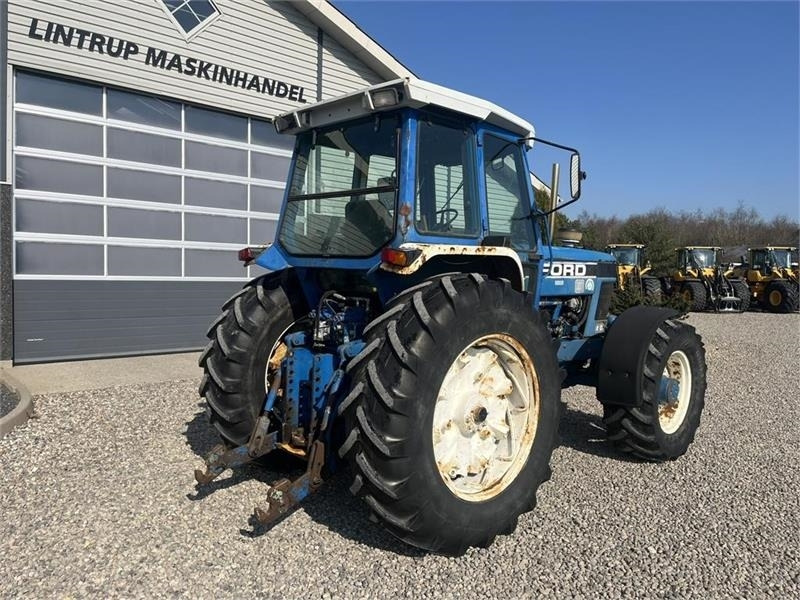 Traktors Ford TW 15 F II med HEVA opklappelig frontlift: foto 13