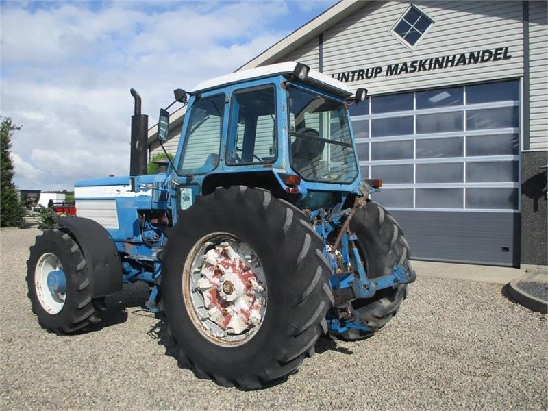 Ford TW 25 Regulær - Traktors: foto 3 Ford TW 25 Regulær - Traktors: foto 3