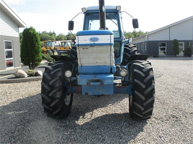 Traktors Ford TW 25 Regulær: foto 8