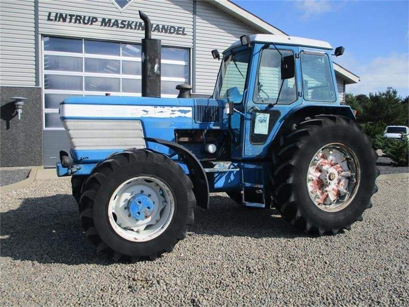 Ford TW 25 Regulær - Traktors: foto 4 Ford TW 25 Regulær - Traktors: foto 4