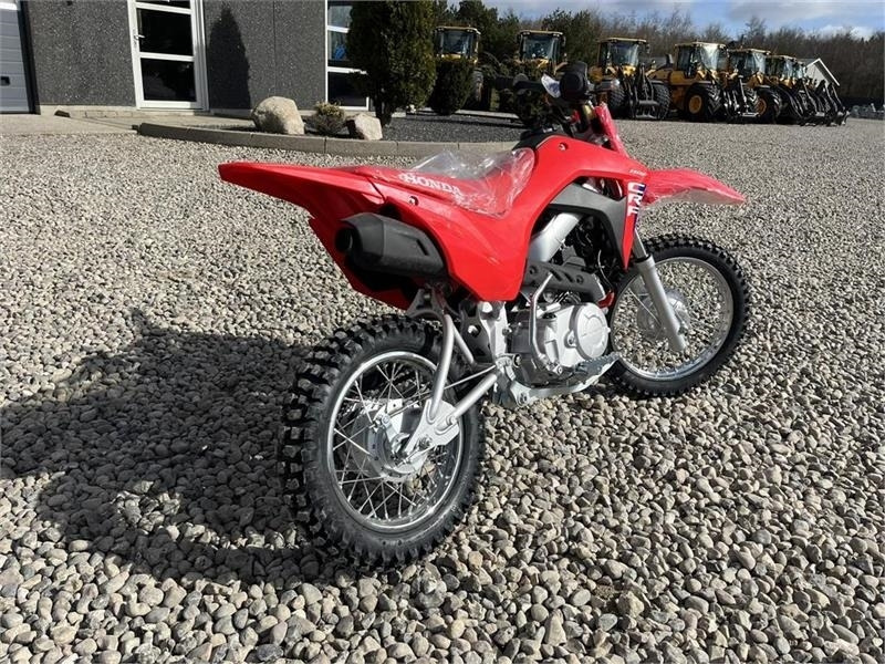 Honda CRF 110 F Den nye model - Kvadricikls: foto 5 Honda CRF 110 F Den nye model - Kvadricikls: foto 5