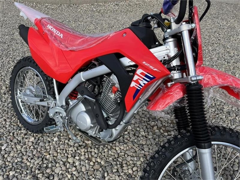 Honda CRF 125 FB Den helt nye model - Kvadricikls: foto 2 Honda CRF 125 FB Den helt nye model - Kvadricikls: foto 2