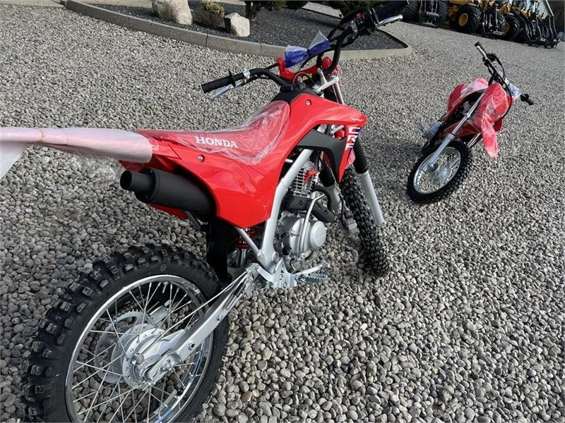 Honda CRF 125 FB Den helt nye model - Kvadricikls: foto 5 Honda CRF 125 FB Den helt nye model - Kvadricikls: foto 5