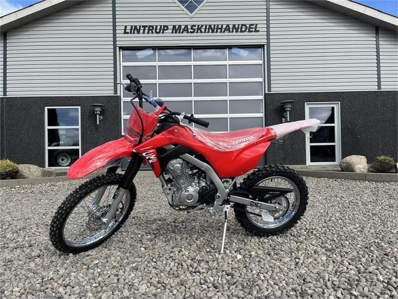 Honda CRF 125 FB Den helt nye model - Kvadricikls: foto 1 Honda CRF 125 FB Den helt nye model - Kvadricikls: foto 1