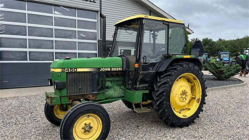 John Deere 2450 Med servostyring - Traktors: foto 5 John Deere 2450 Med servostyring - Traktors: foto 5