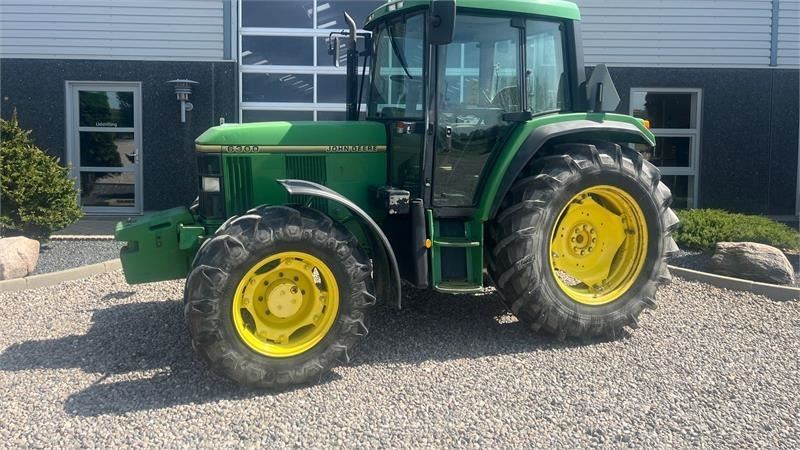 John Deere 6300 Meget velholdt traktor. Samme ejer de sidste - Traktors: foto 1 John Deere 6300 Meget velholdt traktor. Samme ejer de sidste - Traktors: foto 1