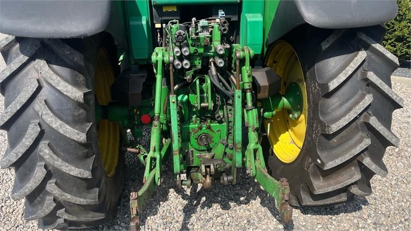 John Deere 6620 AP Med frontlæsser. - Traktors: foto 4 John Deere 6620 AP Med frontlæsser. - Traktors: foto 4