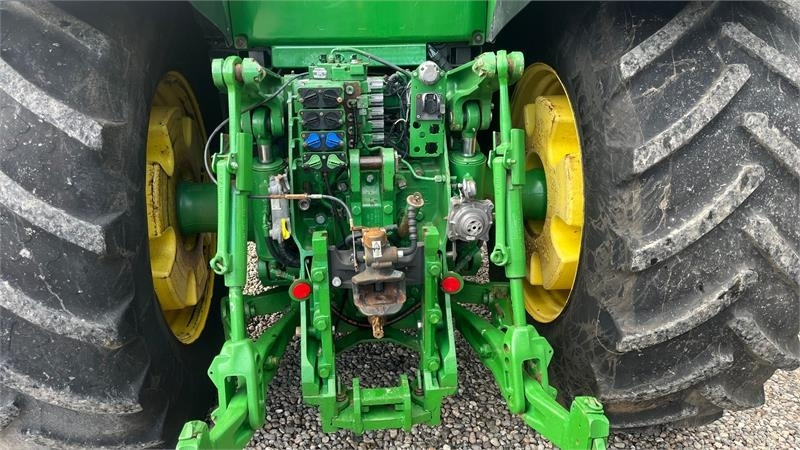 John Deere 8260R - Traktors: foto 4 John Deere 8260R - Traktors: foto 4