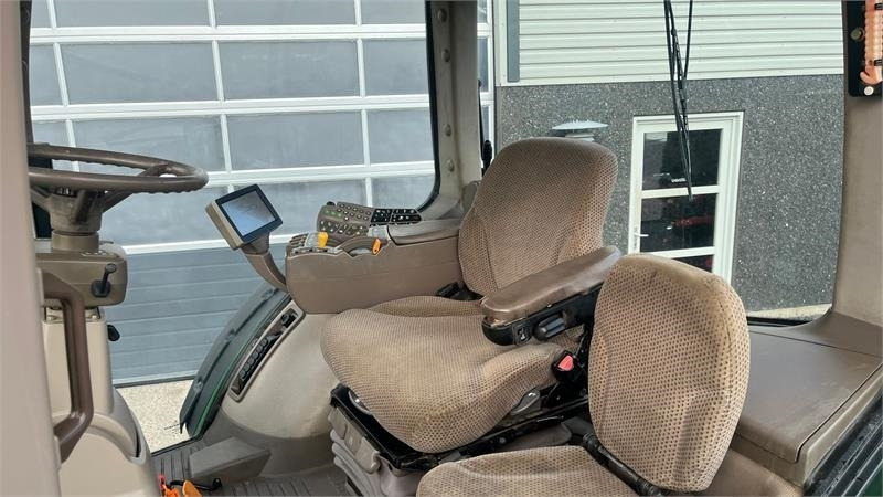 John Deere 8260R - Traktors: foto 5 John Deere 8260R - Traktors: foto 5