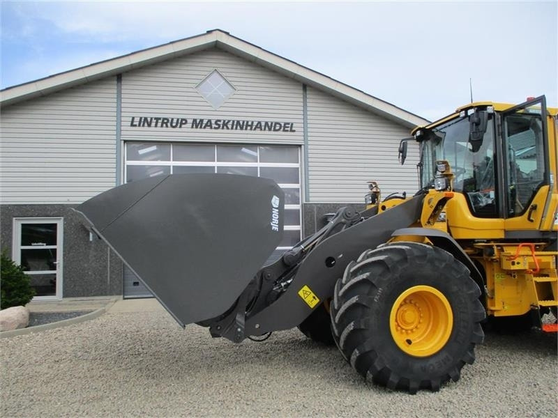 - - - HØJTIPSKOVL NORJE 4,2 m3 265cm bred og vendb  - Lauksaimniecības tehnika: foto 2 - - - HØJTIPSKOVL NORJE 4,2 m3 265cm bred og vendb  - Lauksaimniecības tehnika: foto 2