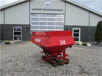 Lely Centerline CL 2400 Med hydraulisk tilt til kantspr - Organisko mēslu izkliedētājs: foto 1 Lely Centerline CL 2400 Med hydraulisk tilt til kantspr - Organisko mēslu izkliedētājs: foto 1