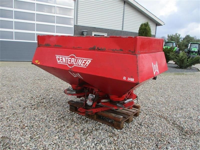 Lely Centerline CL 2400 Med hydraulisk tilt til kantspr - Organisko mēslu izkliedētājs: foto 2 Lely Centerline CL 2400 Med hydraulisk tilt til kantspr - Organisko mēslu izkliedētājs: foto 2