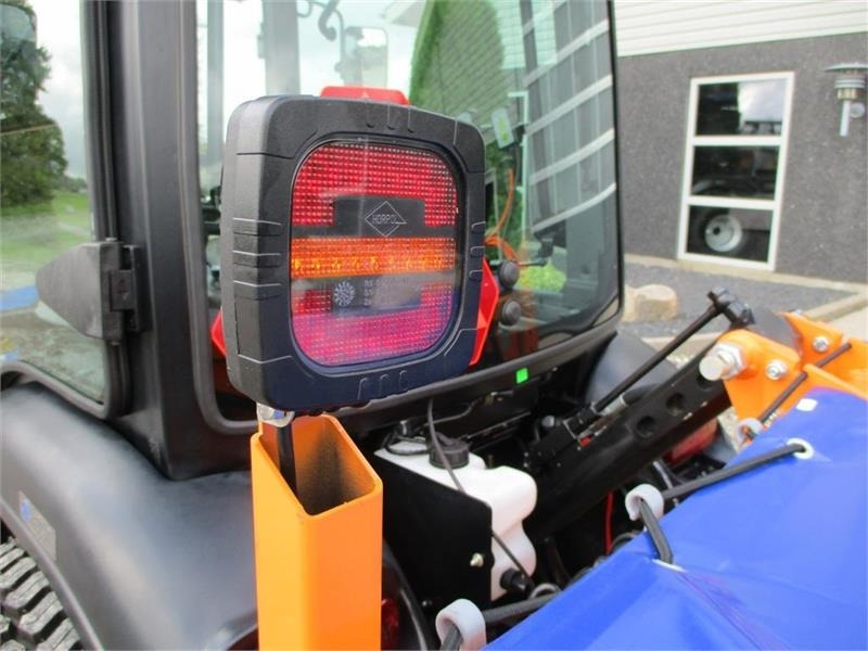 Limas SSP160 Selvlæssende og med lys - Sāls un smilts kaisītājs - Komunālā/ Specializētā tehnika: foto 4 Limas SSP160 Selvlæssende og med lys - Sāls un smilts kaisītājs - Komunālā/ Specializētā tehnika: foto 4