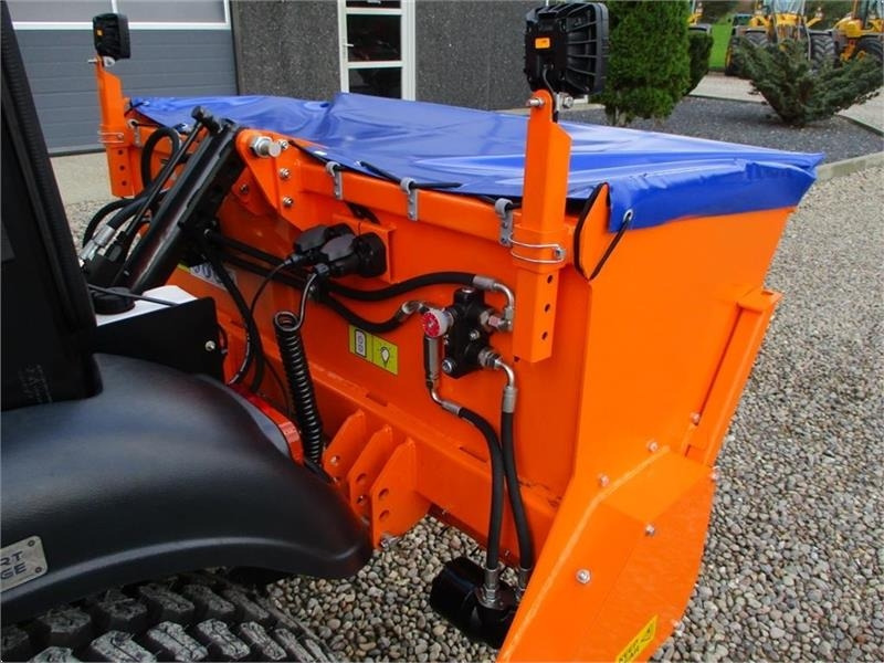 Limas SSP160 Selvlæssende og med lys - Sāls un smilts kaisītājs - Komunālā/ Specializētā tehnika: foto 2 Limas SSP160 Selvlæssende og med lys - Sāls un smilts kaisītājs - Komunālā/ Specializētā tehnika: foto 2