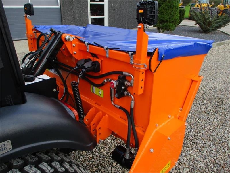 Limas SSP160 Selvlæssende og med lys - Sāls un smilts kaisītājs - Komunālā/ Specializētā tehnika: foto 1 Limas SSP160 Selvlæssende og med lys - Sāls un smilts kaisītājs - Komunālā/ Specializētā tehnika: foto 1