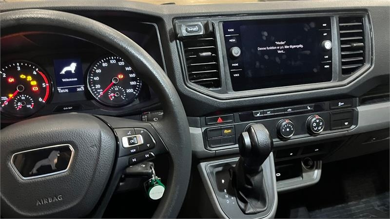 MAN TGE 177HK MAN TGE med Box kasse og 750kg Z-lift - Kravas mikroautobuss: foto 4 MAN TGE 177HK MAN TGE med Box kasse og 750kg Z-lift - Kravas mikroautobuss: foto 4