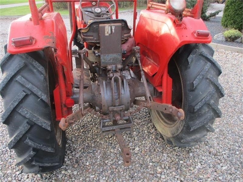 Massey Ferguson 165 - Traktors: foto 4 Massey Ferguson 165 - Traktors: foto 4