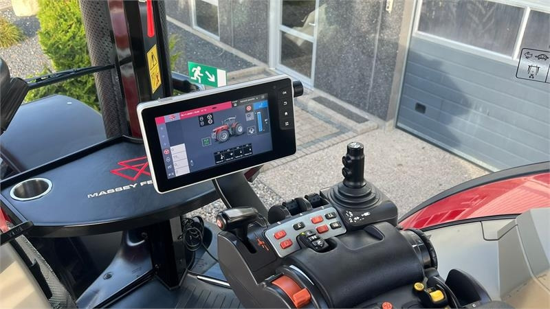 Massey Ferguson 8730S Dyna VT Velholdt traktor - Traktors: foto 3 Massey Ferguson 8730S Dyna VT Velholdt traktor - Traktors: foto 3