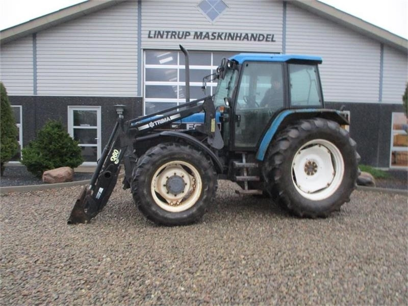 New Holland 7740 SLE Turbo Med frontlæsser og frontlift. - Traktors: foto 1 New Holland 7740 SLE Turbo Med frontlæsser og frontlift. - Traktors: foto 1