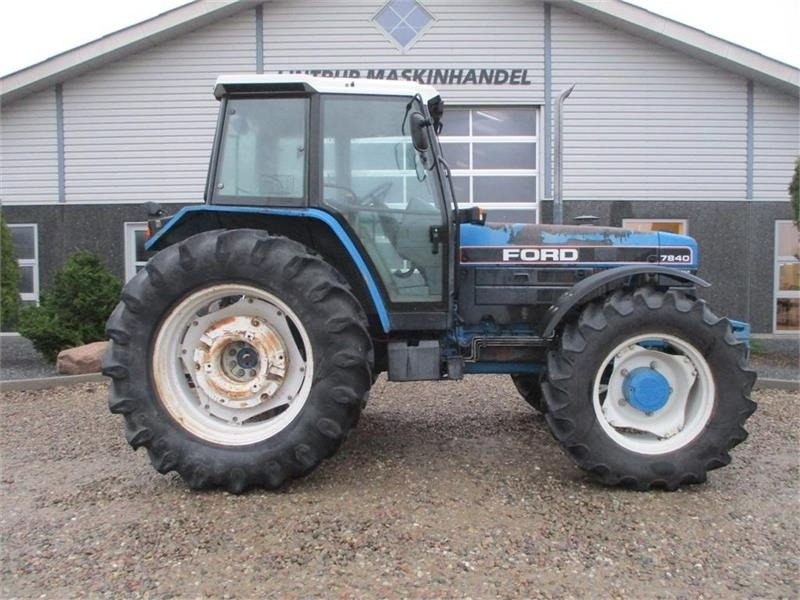 New Holland 7840 SLE, med rigtig god dæk montering og knap på - Traktors: foto 2 New Holland 7840 SLE, med rigtig god dæk montering og knap på - Traktors: foto 2