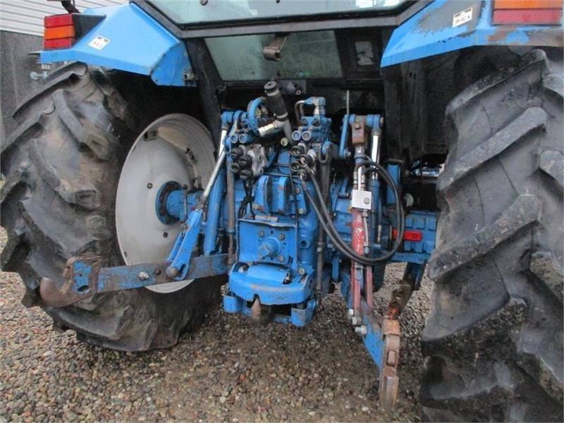 New Holland 7840 SLE, med rigtig god dæk montering og knap på - Traktors: foto 3 New Holland 7840 SLE, med rigtig god dæk montering og knap på - Traktors: foto 3