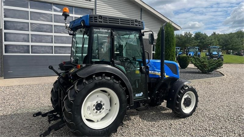 Traktors New Holland T4.80 F SuperSteear med aircondition og koblingsfr: foto 12