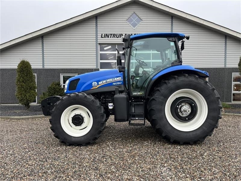 New Holland T6050 Delta - EXPORT - Traktors: foto 1 New Holland T6050 Delta - EXPORT - Traktors: foto 1