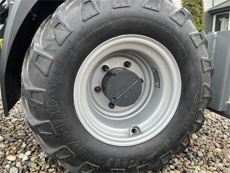 Mini iekrāvējs Pitbull X24-26V med lyspakke og 400mm hjulmontering.: foto 16