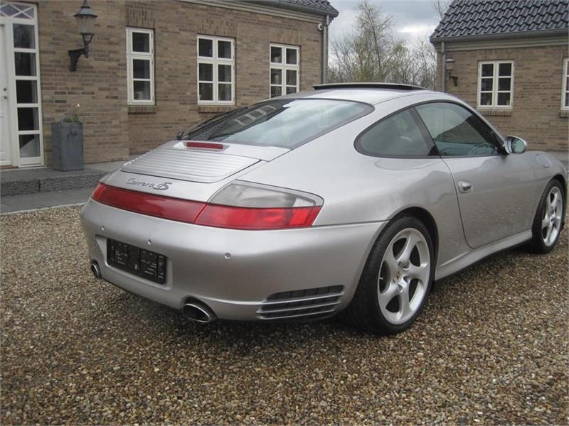 Porsche 911 4S 4wd - Vieglā automašīna: foto 4 Porsche 911 4S 4wd - Vieglā automašīna: foto 4
