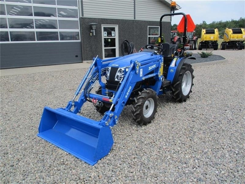 Solis 26 Gearmaskine med servostyrring og fuldhydraulisk - Komunālais traktors: foto 2 Solis 26 Gearmaskine med servostyrring og fuldhydraulisk - Komunālais traktors: foto 2
