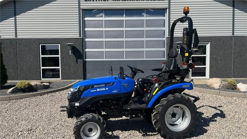 Solis H26 HST Hydrostat med Traktor dæk - Traktors: foto 1 Solis H26 HST Hydrostat med Traktor dæk - Traktors: foto 1