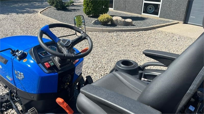 Solis H26 HST Hydrostat med Traktor dæk - Traktors: foto 5 Solis H26 HST Hydrostat med Traktor dæk - Traktors: foto 5