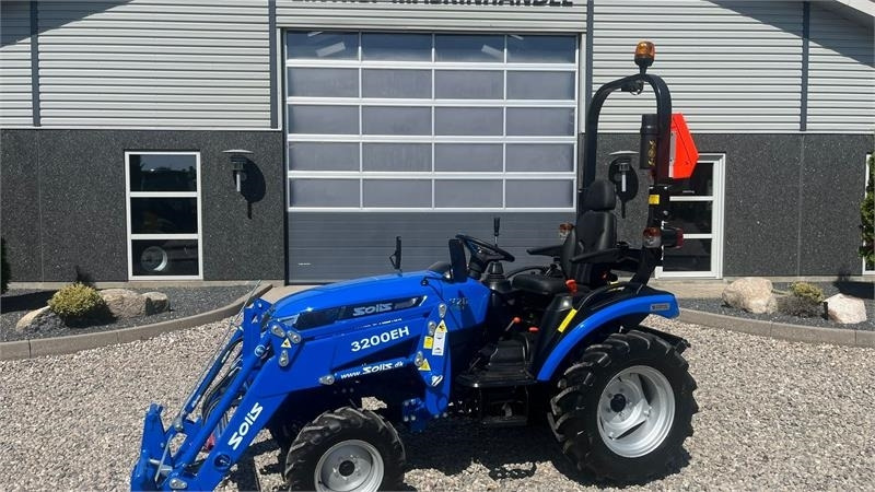 Solis H26 HST Med Frontlæsser - Traktors: foto 1 Solis H26 HST Med Frontlæsser - Traktors: foto 1